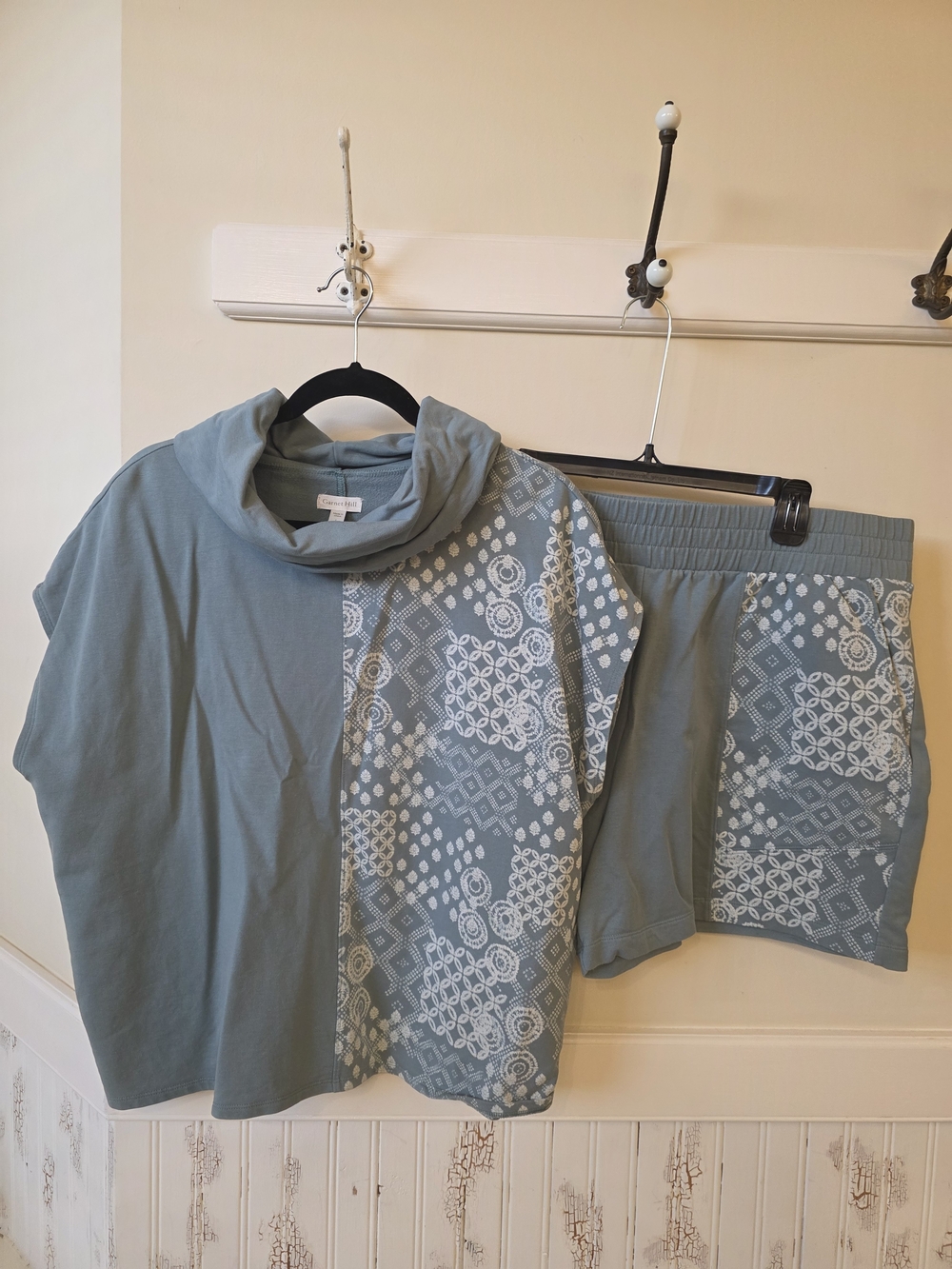 Garnet Hill Women's Patterned Cowl Neck Top and Shorts Set - Sage